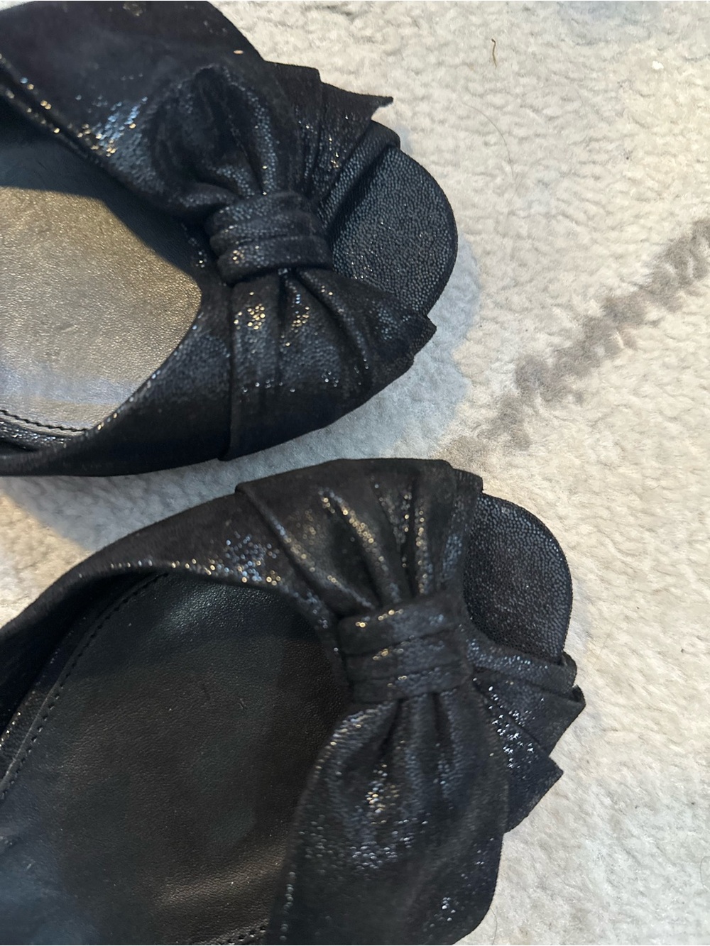 Pelle Moda Black Women's Peep-Toe Glittery Suede Heels sz 11 like new